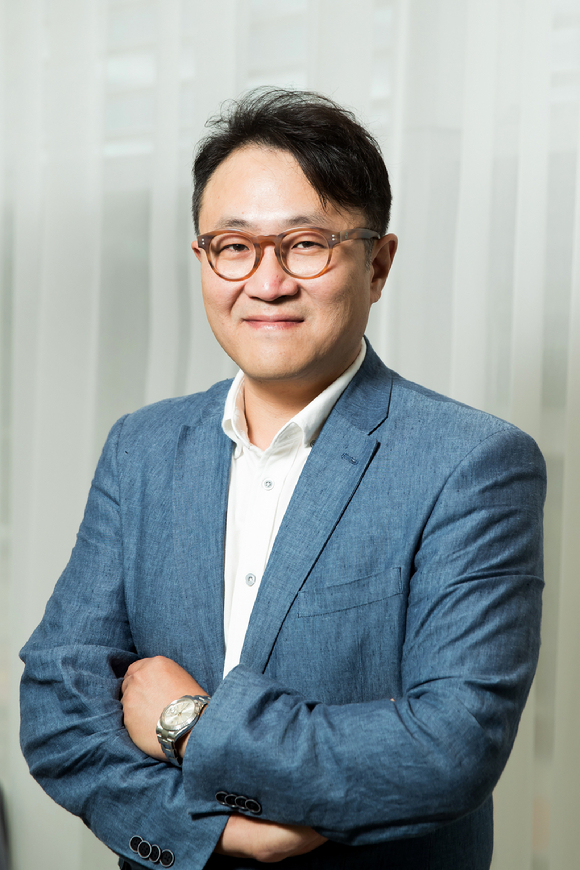 tvN 이명한 본부장 [사진=tvN]