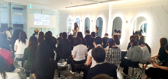 경복대학교 의료미용학과가 일산 MBC아카데미에서 진로설명회를 진행하고 있다. [사진=경복대학교]