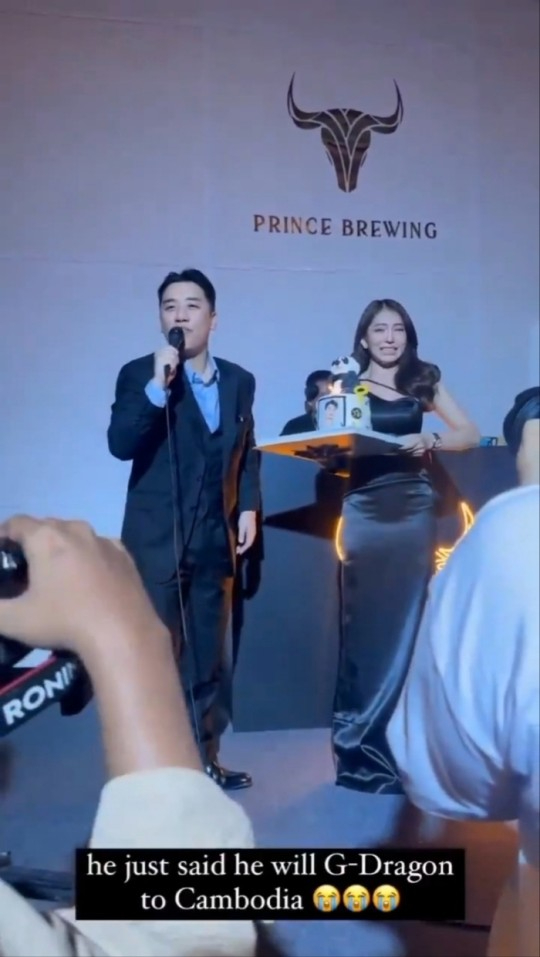 최근 온라인 커뮤니티와 SNS 등에 올라온 영상에 따르면 그룹 빅뱅 출신 승리가 해외 행사에서 같은 그룹 멤버였던 지드래곤(GD)을 언급해 논란이다. [영상=kwonseungri@Tikitok]