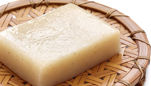 다이어트 음식으로 알려진 곤약을 잘못 먹을 경우 위장에 문제가 생길 수 있다. [사진=유튜브 김소형채널H 캡처]