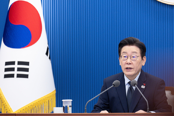 이재명 대통령이 8일 청와대에서 열린 수석보좌관회의에서 발언하고 있다. 2026.1.8 [사진=연합뉴스]