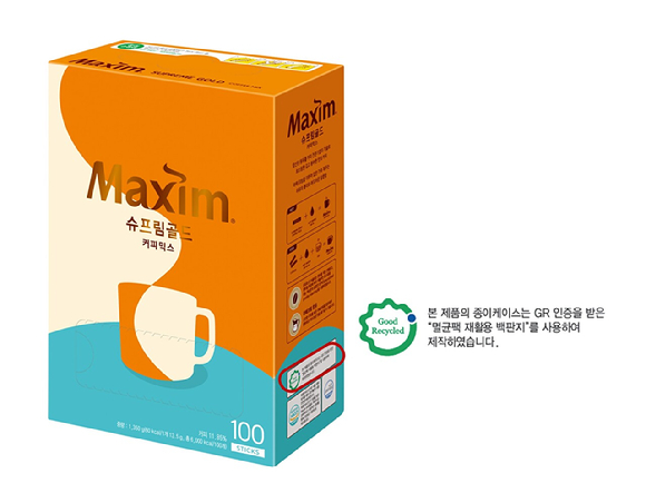 동서식품이 '맥심 슈프림골드' 커피믹스 포장재에 멸균팩 재활용지를 활용한다. [사진=동서식품]