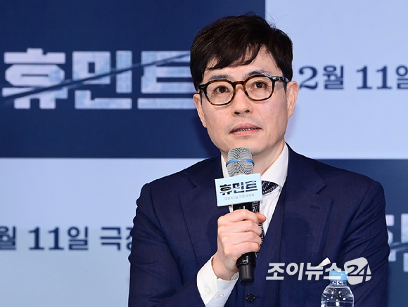 영화감독 류승완이 4일 오후 서울 CGV 용산아이파크몰에서 열린 영화 '휴민트'(감독 류승완) 언론시사회에 참석하고 있다. [사진=정소희 기자]