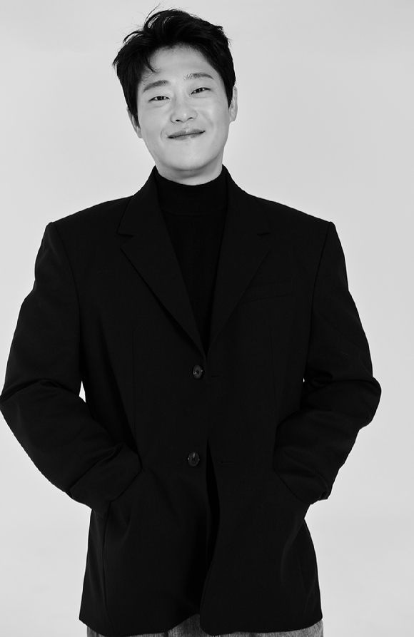 배우 임성재가 '서초동' 종영 인터뷰에 앞서 사진촬영을 하고 있다. [사진= 샘컴퍼니]