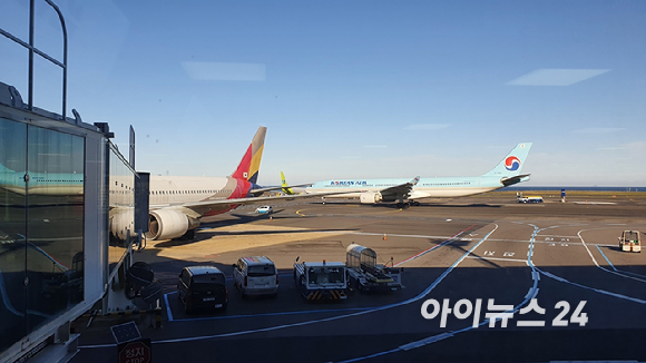 김포공항에서 비행기들이 이동하고 있다. [사진=아이뉴스24DB]