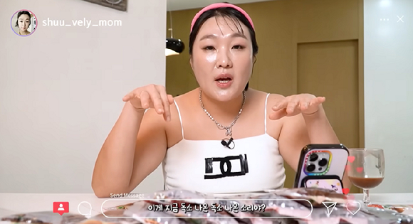 최근 개그우먼 이수지가 '대치동맘' 패러디 영상으로 주목받은 가운데, 이수지가 인스타그램 등에서 물건을 판매하는 이른바 '팔이피플'을 패러디하는 영상도 인기를 끌고 있다. 사진은 유튜브 영상 캡처. [사진=유튜브 '핫이슈지']