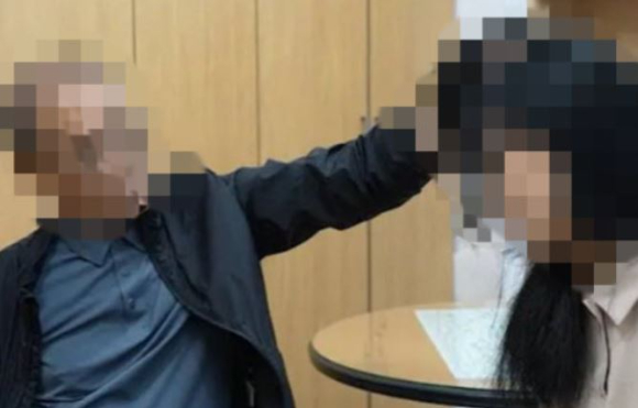 경상북도 한 지자체에서 만든 대선 투표참여 독려 영상에 폭력적인 장면이 다수 포함돼 논란이 일었다. 사진은 해당 영상 썸네일. [사진=경산시 유튜브]