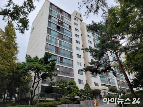 서울 서초구 서초동 삼풍아파트 전경. [사진=김서온 기자]