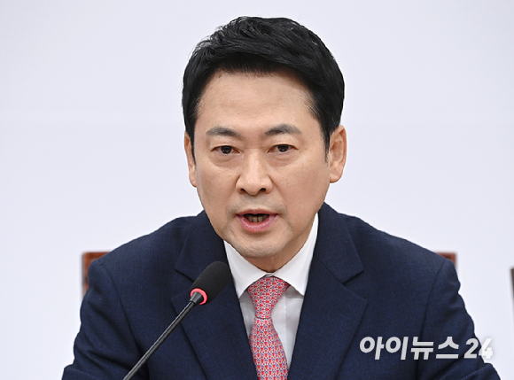 장동혁 국민의힘 대표가 16일 서울 여의도 국회에서 열린 최고위원회의에서 발언하고 있다. [사진=곽영래 기자]