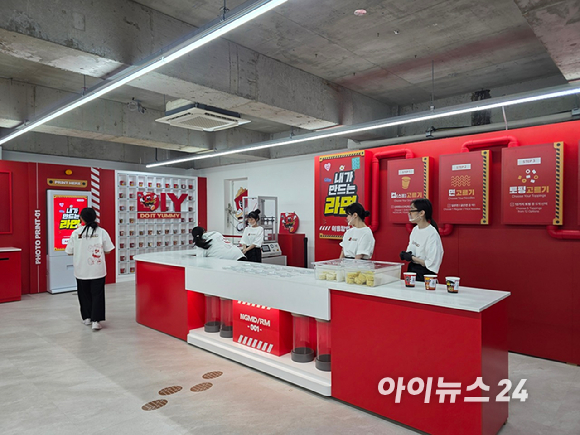 성수동 신라면 분식 외관. [사진=구서윤 기자]