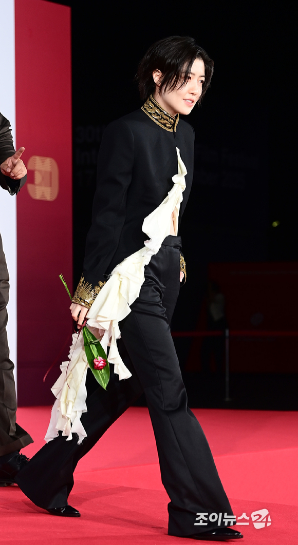 [포토] 추구미 확 달라진 심은경, &apos;오스칼의 환생&apos;