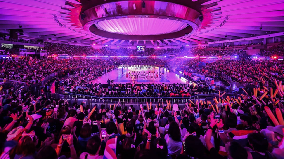 2024 발리볼 네이션스리그(VNL) 결승전이 열린 태국 방콕 후아막체육관 전경. 태국은 FIVB 주최 2025 세계여자배구선수권대회 개최국으로 선정됐다. [사진=국제배구연맹(FIVB)]