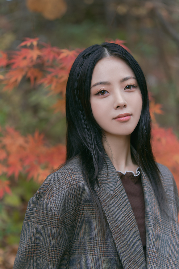 HYNN(박혜원)이 첫 정규 앨범 'First of all' 발매 기념 음감회를 열고 신곡을 소개했다. [사진=뉴오더엔터테인먼트]