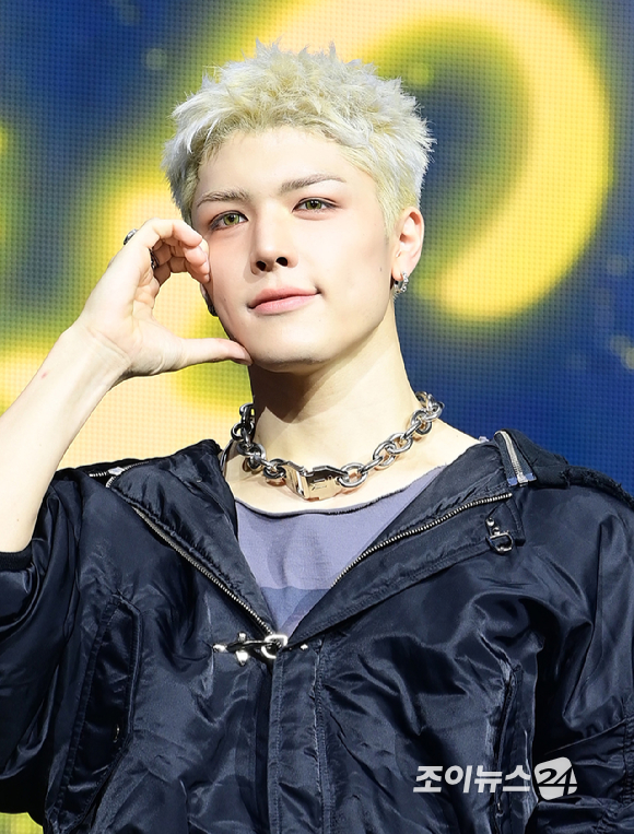 그룹 앤팀 마키가 28일 오후 서울 용산구 한남동 블루스퀘어에서 열린 &TEAM(앤팀) 한국 데뷔 앨범 미니 1집 'Back to Life'(백 투 라이프)발매 기념 쇼케이스에 참석하고 있다. [사진=정소희 기자]