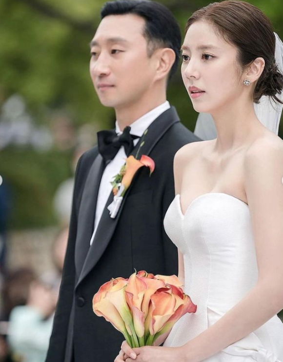 손담비-이규혁이 13일 서울의 한 호텔에서 결혼식을 올렸다. [사진=손담비 인스타그램]