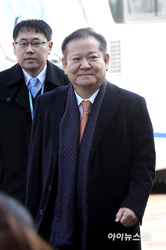 이상민 전 행정안전부 장관이 11일 오전 서울 종로구 헌법재판소에서 열린 윤석열 대통령 탄핵 심판 7차 변론기일에 증인으로 출석하고 있다. [사진=사진공동취재단]