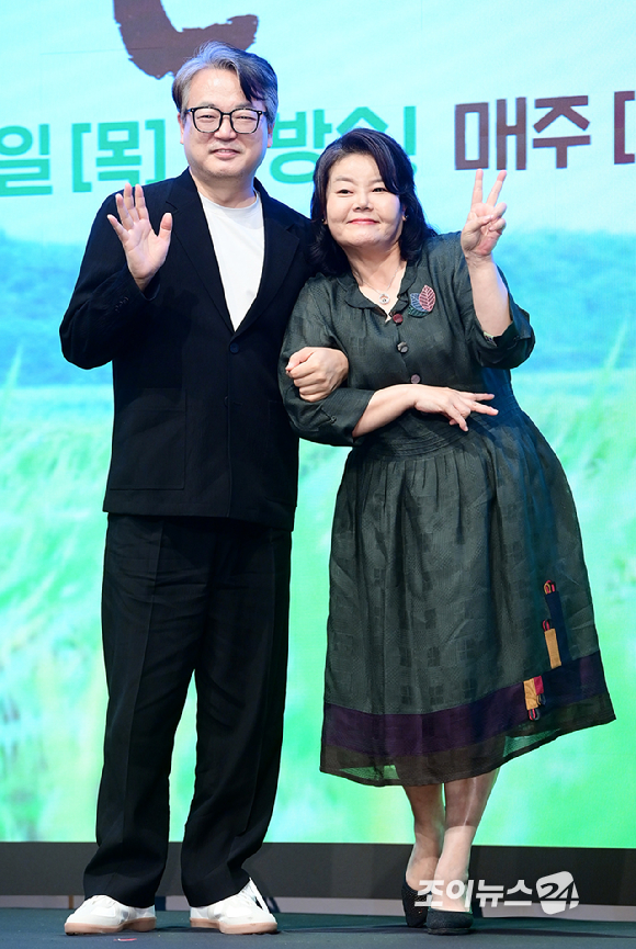 배우 이서환과 남권아가 25일 서울 구로구 디큐브시티 더세인트에서 진행된 KBS 2TV 미니시리즈 '심우면 연리리' 제작발표회에 참석하고 있다. [사진=정소희 기자]