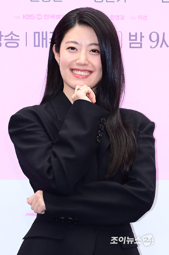 배우 남지현이 30일 오후 서울 마포구 스탠포드호텔에서 열린 KBS2 새 토일 미니시리즈 '은애하는 도적님아' 제작발표회에 참석하고 있다. [사진=정소희 기자]