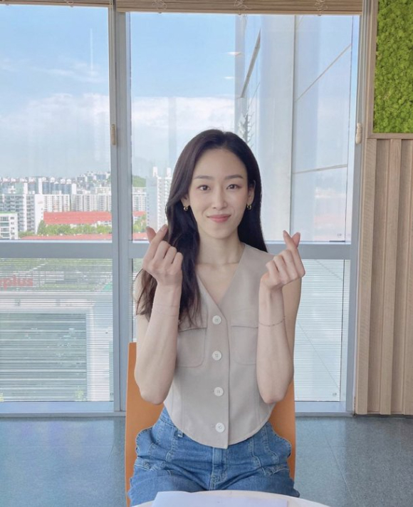 서현진 [사진=매니지먼트숲 SNS]