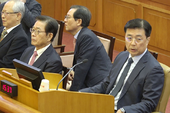 홍장원 전 국가정보원 제1차장이 4일 서울 종로구 헌법재판소에서 열린 윤석열 대통령 탄핵심판 5차 변론기일에 증인으로 출석해 발언하고 있다. [사진=헌법재판소]