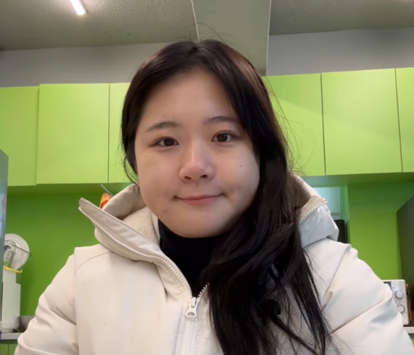 박지현 전 더불어민주당 비상대책위원장이 녹즙 배달 아르바이트하면서 느낀 심정을 털어놨다. [사진=유튜브 '정치인 박지현']