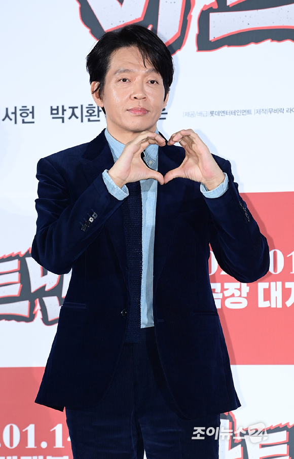 배우 박지환이 11일 오전 서울 광진구 자양동 롯데시네마 건대입구점에서 열린 영화 '하트맨'(감독 최원섭) 제작보고회에 참석하고 있다. [사진=정소희 기자]