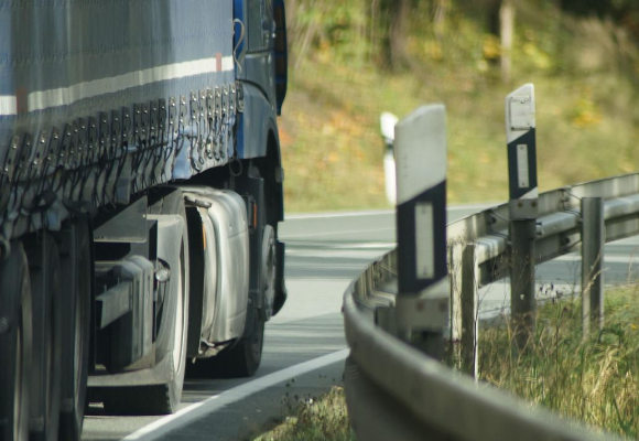 경기도 화성 동탄신도시에서 어린이를 태운 통학버스와 화물차가 부딪치는 사고가 발생해 1명이 사망했다. 본 기사와 무관한 이미지. [사진=픽사베이@Monsterkoi]