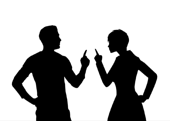 중학생 아들이 담임 교사에게 욕설을 하자 뺨을 때리고 겸상도 하지 않는 아빠의 사연이 전해졌다. 본 기사와 무관한 이미지. [사진=픽사베이]