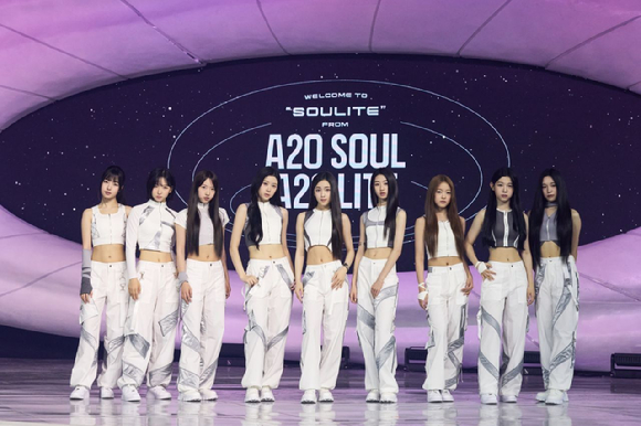 '이수만 그룹' A2O LITE, 韓 음원차트+아이튠즈 8개 지역 1위