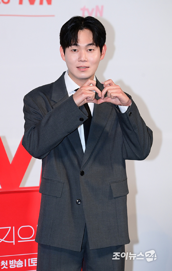 배우 류경수가 21일 오후 서울 영등포구 CGV 영등포에서 열린 tvN '미지의 서울' 제작발표회에서 참석하고 있다. [사진=정소희 기자]