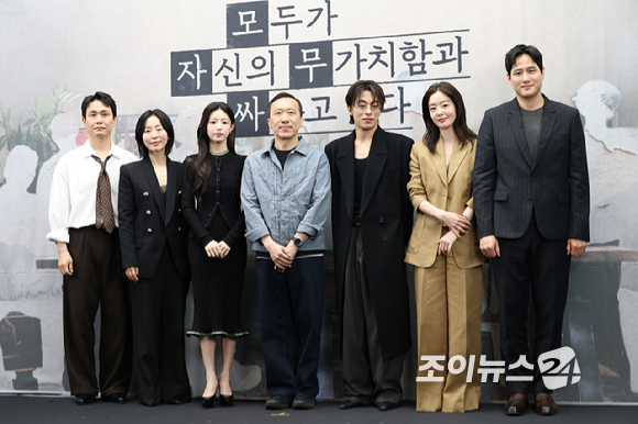 [종합] '대군부인' 맞서는 '모자무싸' 구교환x고윤정, JTBC 시청률 1위 꿈꾼다