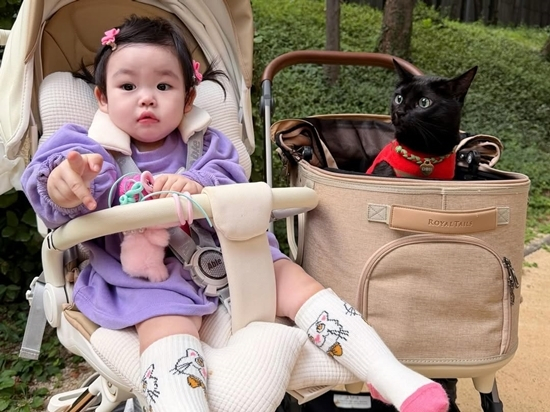 박수홍 딸 재이, 반려묘 다홍이 [사진=박수홍 SNS]