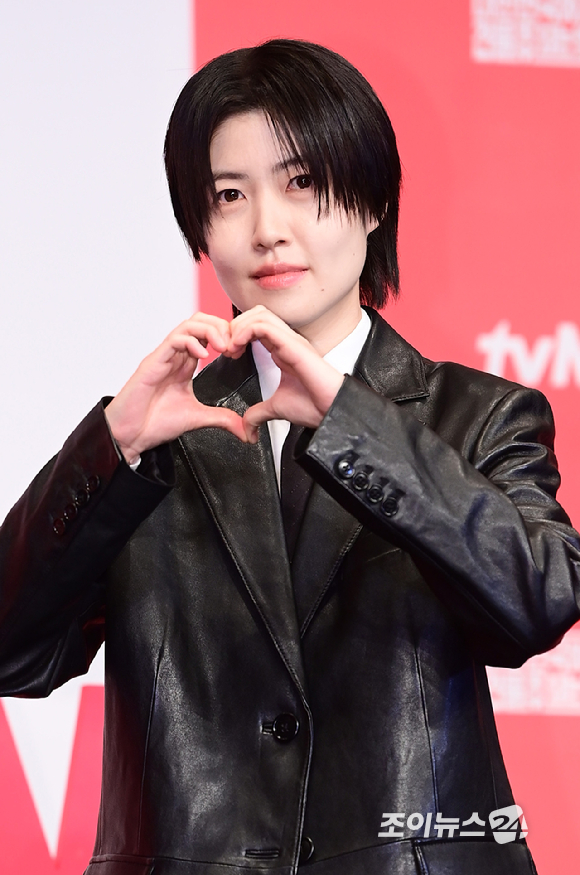 배우 심은경이 9일 오후 서울 구로구 신도림동 더링크서울 트리뷰트포트폴리오 호텔에서 열린 tvN 새 토일드라마 '대한민국에서 건물주 되는 법' 제작발표회에서 참석하고 있다. [사진=정소희 기자]