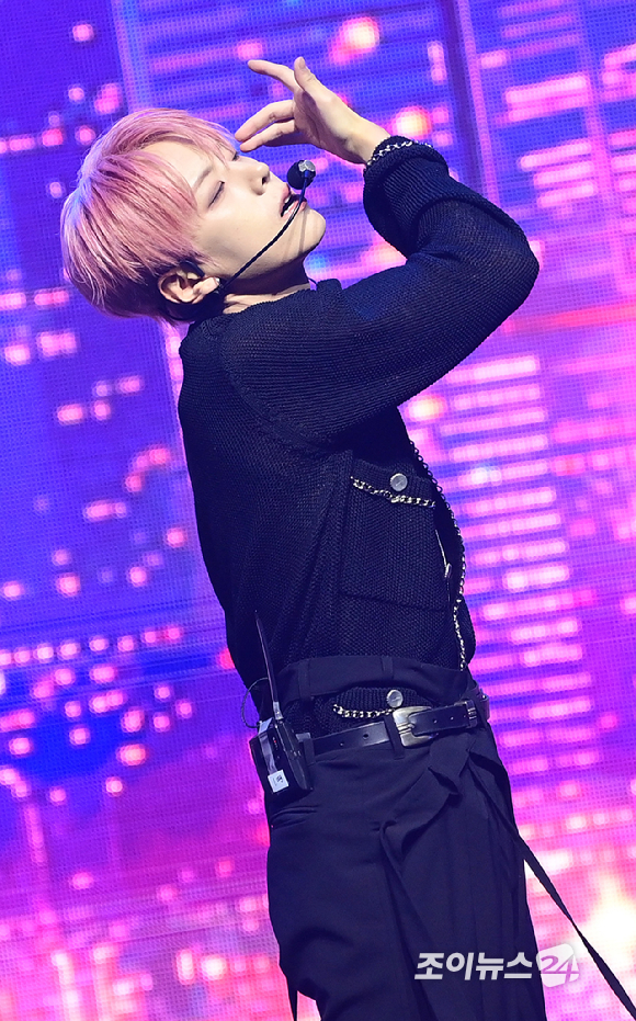 그룹 위아이 장대현이 29일 오후 서울 광진구 예스24라이브홀에서 열린 위아이(WEi) 여덟 번째 미니앨범 '원더랜드' 발매 기념 쇼케이스에 참석하고 있다. [사진=정소희 기자]