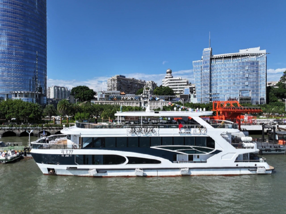 CATL 배터리가 탑재된 전기 여객선 'Yujian 77'. [사진=CATL 홈페이지 캡처]