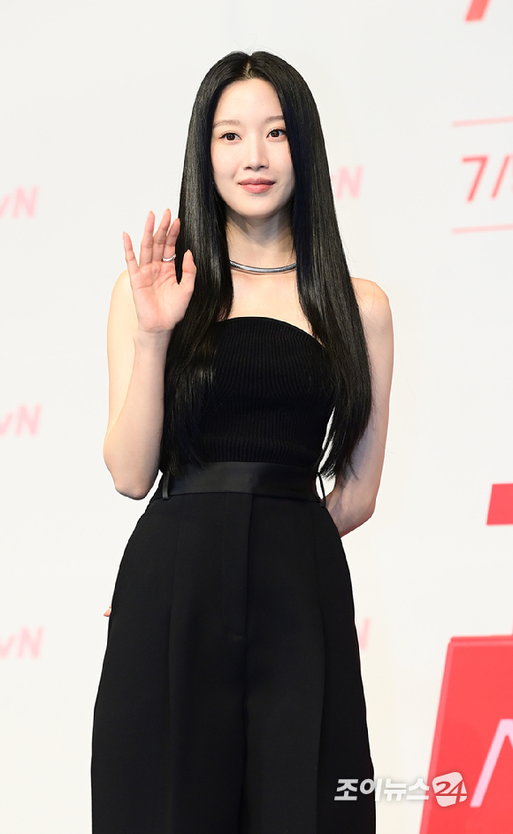 배우 문가영이 1일 오후 서울 영등포구 더링크서울 트리뷰트포트폴리오 호텔에서 열린 tvN 새 토일드라마 '서초동' 제작발표회에 참석하고 있다. [사진=정소희 기자]
