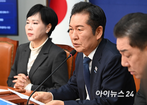 정청래 더불어민주당 대표가 10일 국회에서 열린 최고위원회의에서 발언하고 있다. [사진=곽영래 기자]