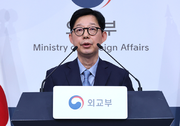 박윤주 외교부 1차관이 27일 오후 서울 종로구 정부서울청사 별관 외교부에서 호르무즈 해협에서 피격된 한국 선박 HMM 나무호 조사결과 브리핑을 하고 있다. 2026.5.27 [사진=연합뉴스]