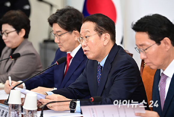 권영세 국민의힘 비상대책위원장이 3일 오전 서울 여의도 국회에서 열린 비상대책위원회의에서 발언하고 있다. [사진=곽영래 기자]