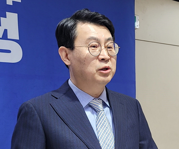 이태성 전 청주오창과학산업단지관리공단 본부장이 11일 충주 국회의원 선거 출마를 공식화 했다. [사진=뉴시스]