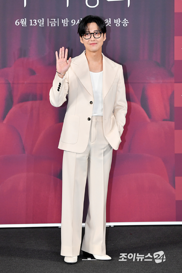 배우 남궁민이 10일 오후 서울 용산구 CGV 용산아이파크몰점에서 진행된 SBS 새 금토드라마 '우리영화' 제작발표회에 참석해 포즈를 취하고 있다. [사진=문수지 기자]