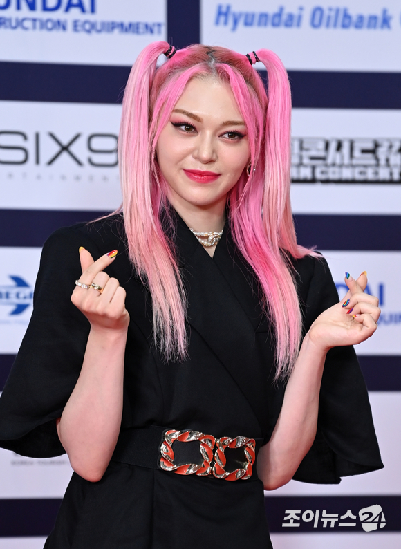 알렉사가 빌보드 뮤직 어워드에 출연했다. [사진=지비레이블]