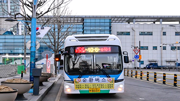 양평역 앞 대중교통 환승시설 순환버스 [사진=양평군]