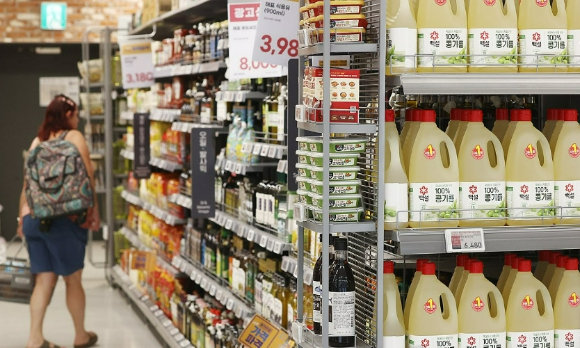 지난해 9월 서울 시내 한 대형마트 식용유 판매대 모습. [사진=연합뉴스]