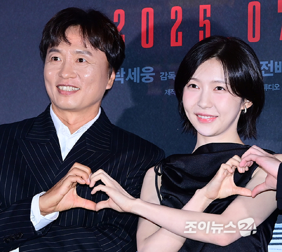 배우 전배수-주현영-최보민이 24일 오후 서울 용산구 CGV 용산아이파크몰에서 열린 영화 '괴기열차'(감독 탁세웅) 언론시사회에 참석하고 있다. [사진=정소희 기자]