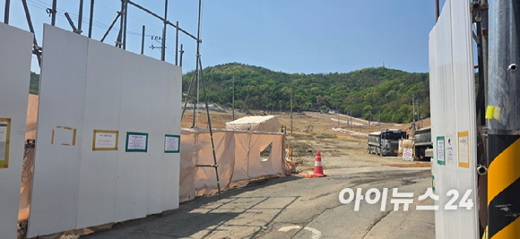서울 은평구 대조동 '대조1구역' 단지 공사가 진행 중이다. '힐스테이트 메디알레' 브랜드를 달게 되는 이 단지의 일반분양분 분양가는 3.3㎡당 평균 4500만원대가 될 것으로 알려졌다. [사진=이수현 기자]