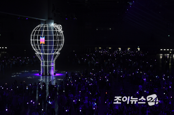 방탄소년단(BTS)과 아미(ARMY, 팬덤명)의 특별한 축제 'BTS FESTA'가 13일 경기도 고양시 킨텍스에서 진행되고 있다. [사진=문수지 기자]