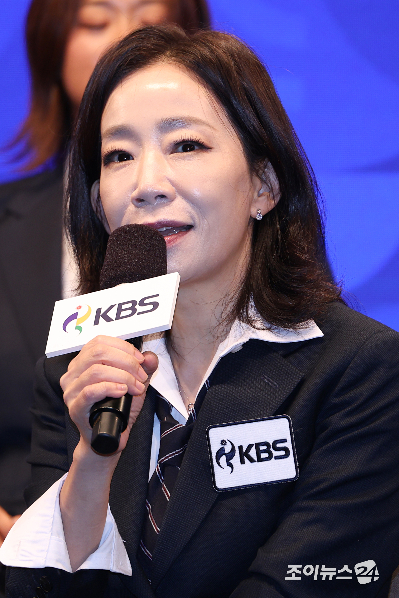 김문정 음악감독이 28일 오후 서울 영등포구 여의도동 KBS아트홀에서 진행된 '2026 아이치-나고야 아시안게임' 제작발표회에 참석해 포즈를 취하고 있다. [사진=문수지 기자]