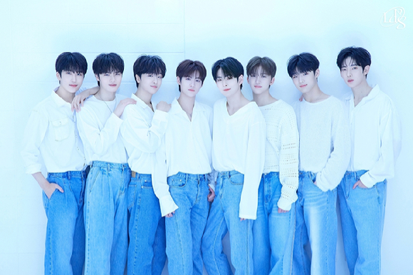 루네이트 단체 사진 [사진=판타지오]