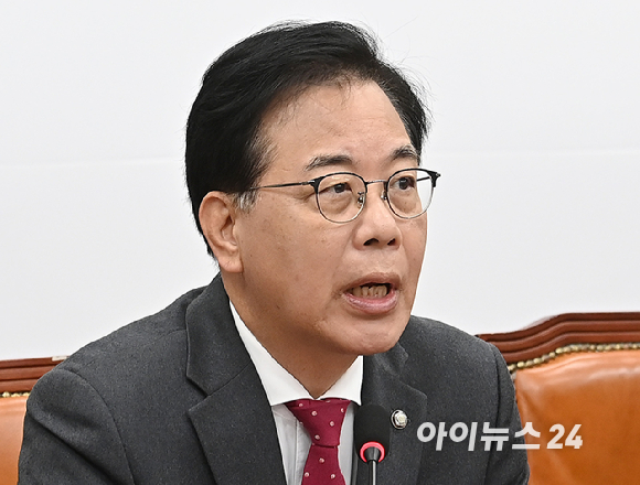 송언석 국민의힘 원내대표가 17일 서울 여의도 국회에서 열린 최고위원회의에서 발언하고 있다. [사진=곽영래 기자]